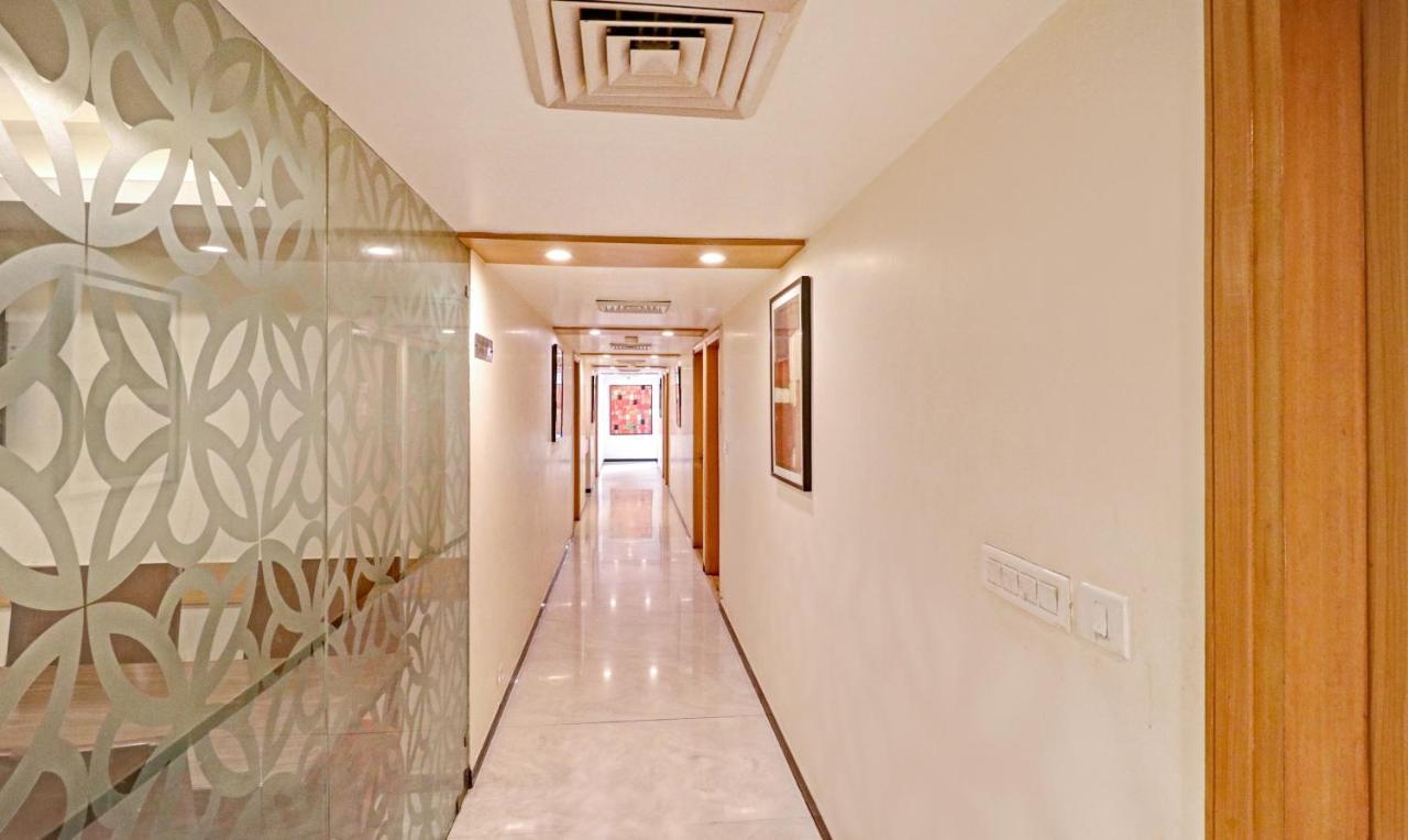 Treebo Galaxy Rooms New Delhi Ngoại thất bức ảnh