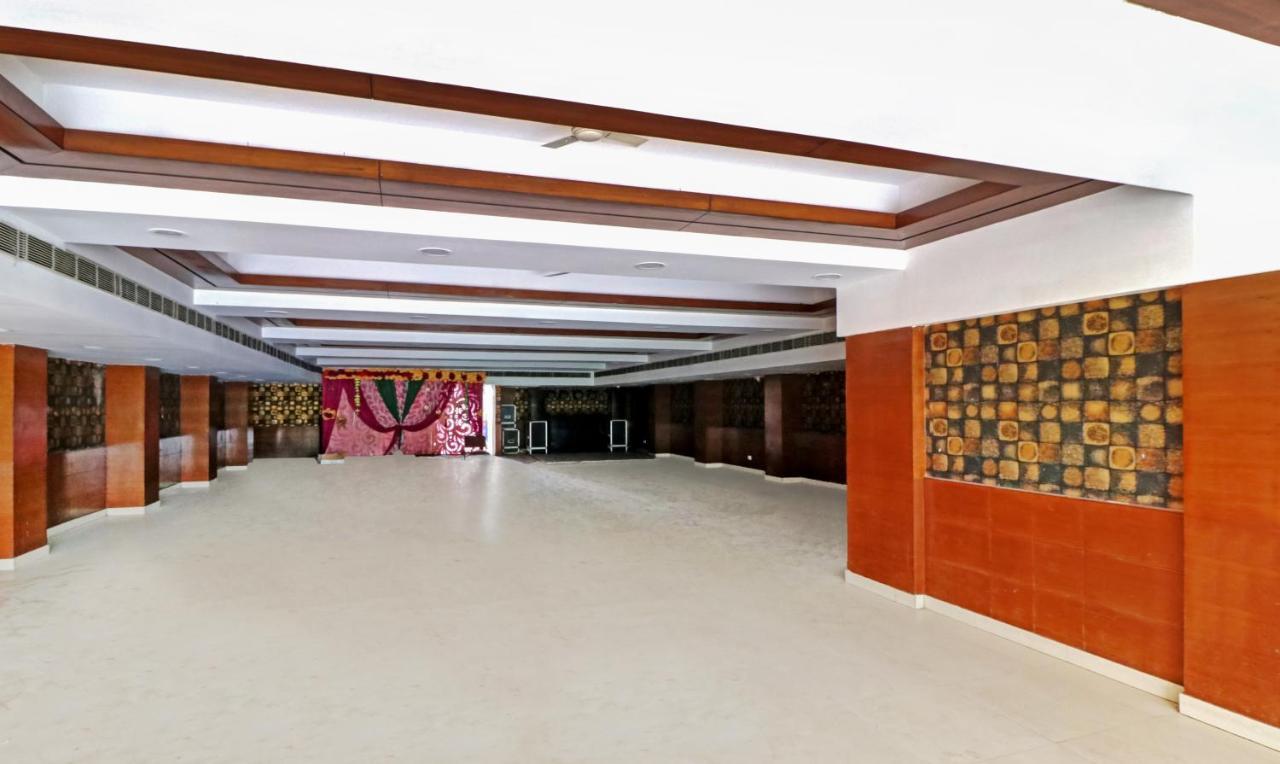 Treebo Galaxy Rooms New Delhi Ngoại thất bức ảnh