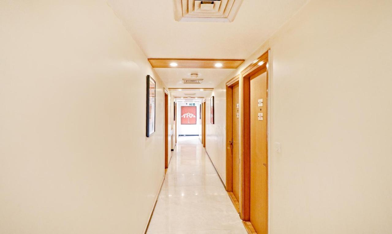 Treebo Galaxy Rooms New Delhi Ngoại thất bức ảnh