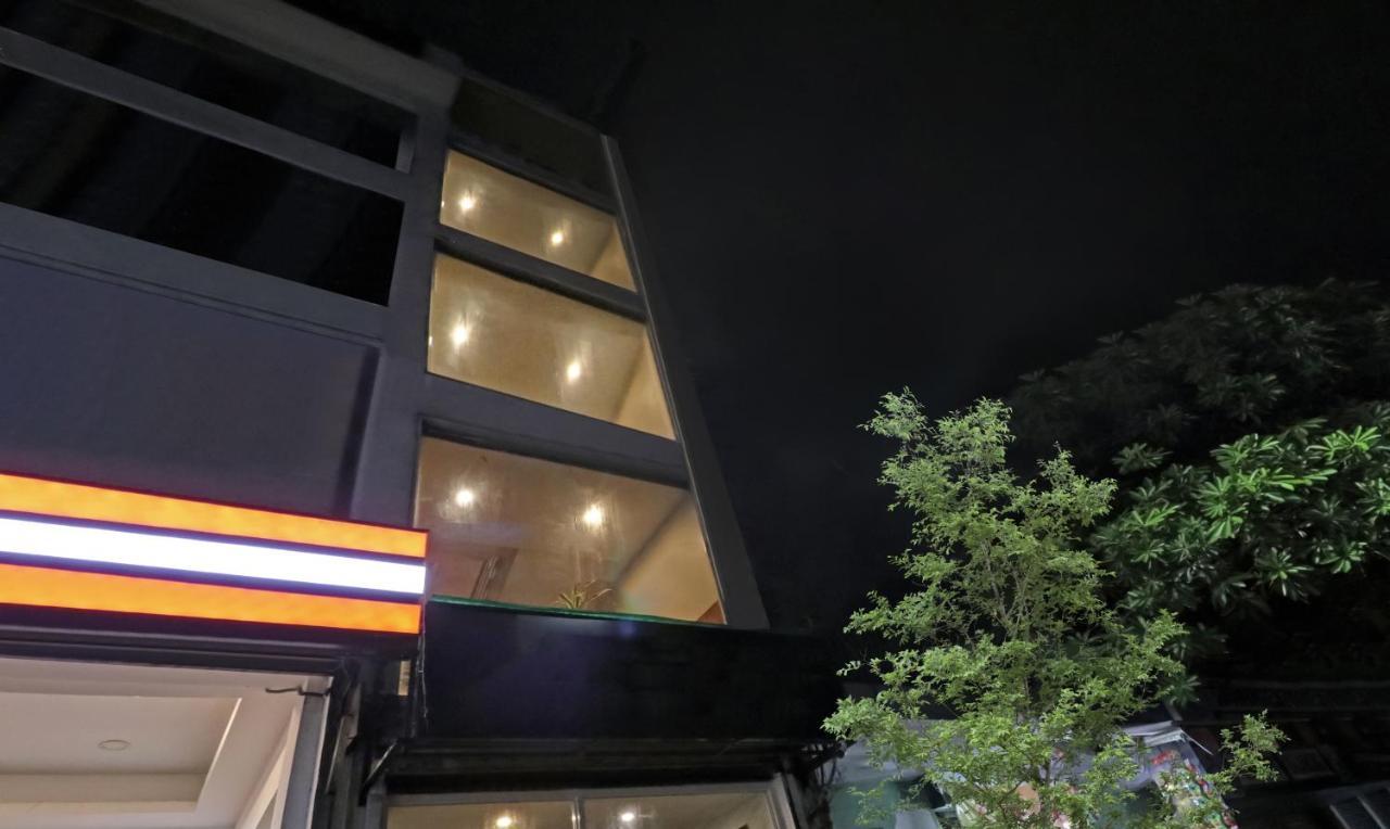 Treebo Galaxy Rooms New Delhi Ngoại thất bức ảnh